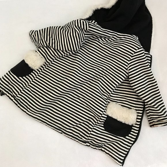 Hula Mula Girls Size 6, Faux Fur Lined Cotton Jersey Ultra Soft Hooded Coat - Picture 2 of 3